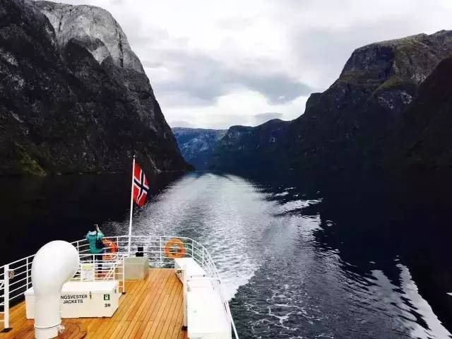 35.webp.jpg 爱丫爱丫影院