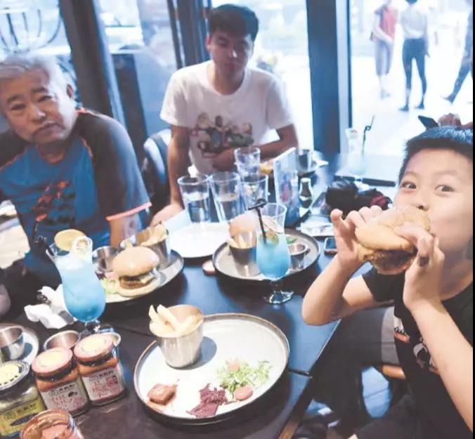 12.jpg 爱丫爱丫影院