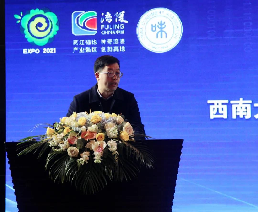 4.jpg 爱丫爱丫影院