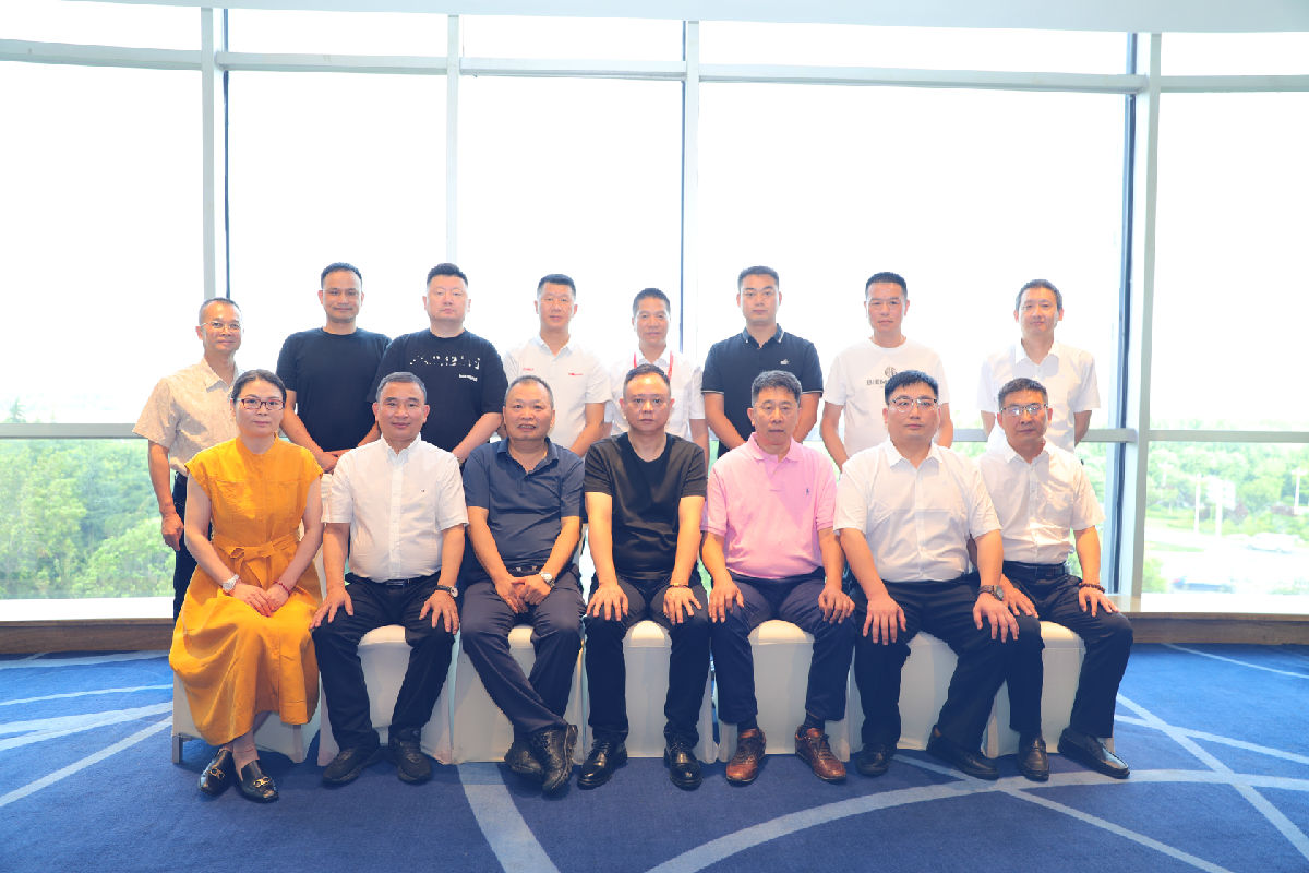 合照.jpg 爱丫爱丫影院